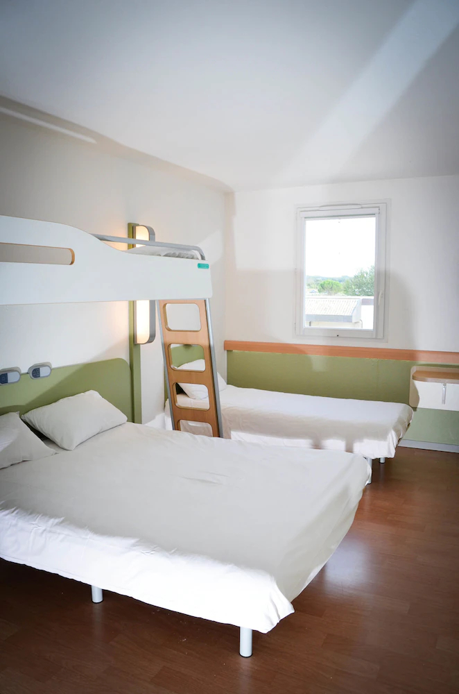 B&B HOTEL Aix-en-Provence Meyreuil Sainte-Victoire