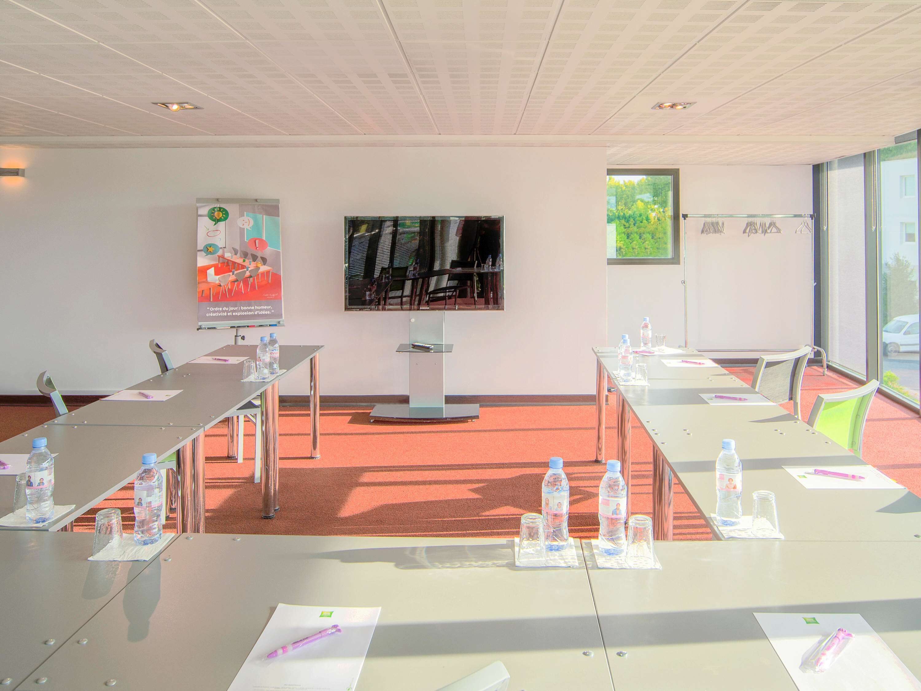 ibis Styles Pertuis Portes du Luberon