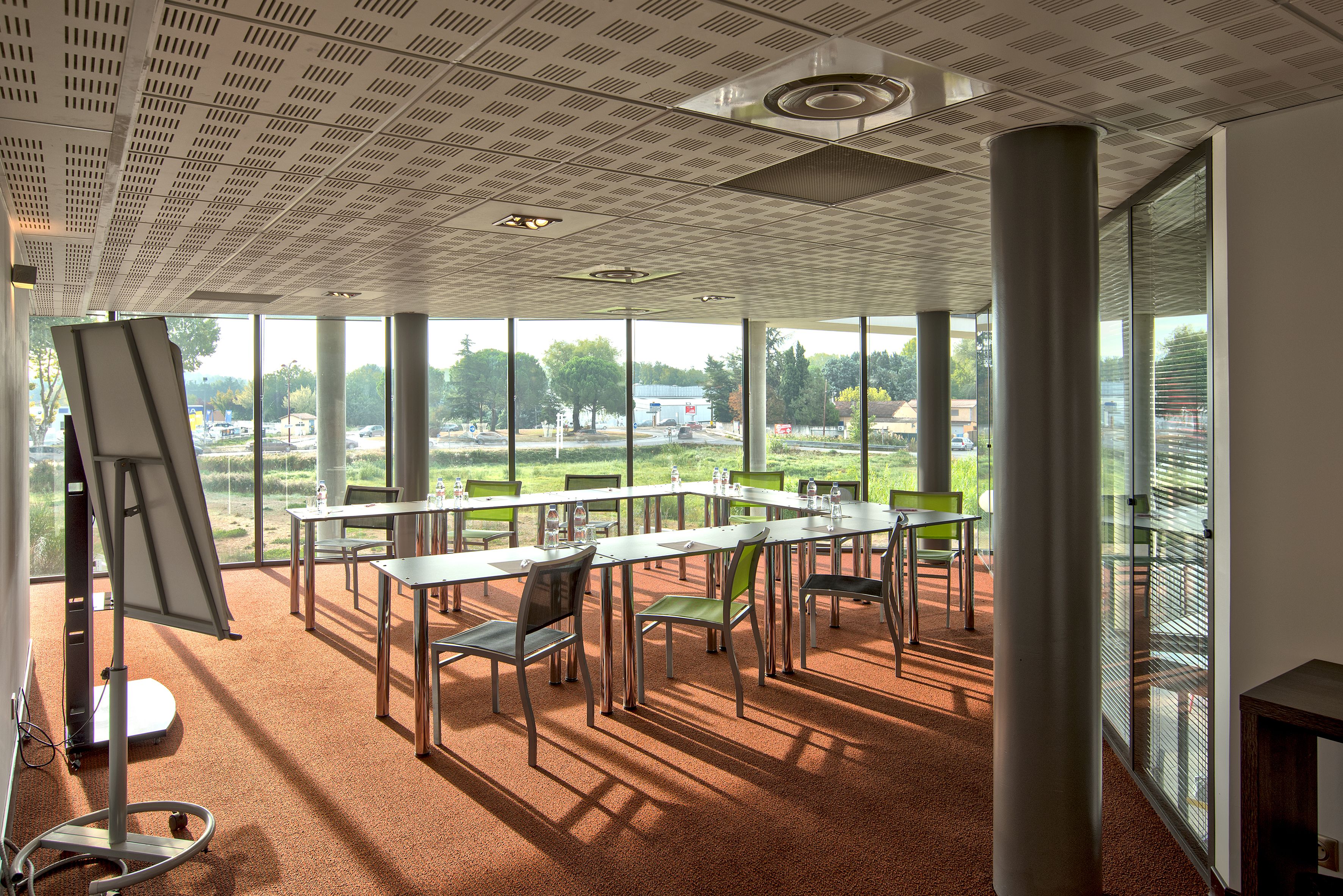 ibis Styles Pertuis Portes du Luberon