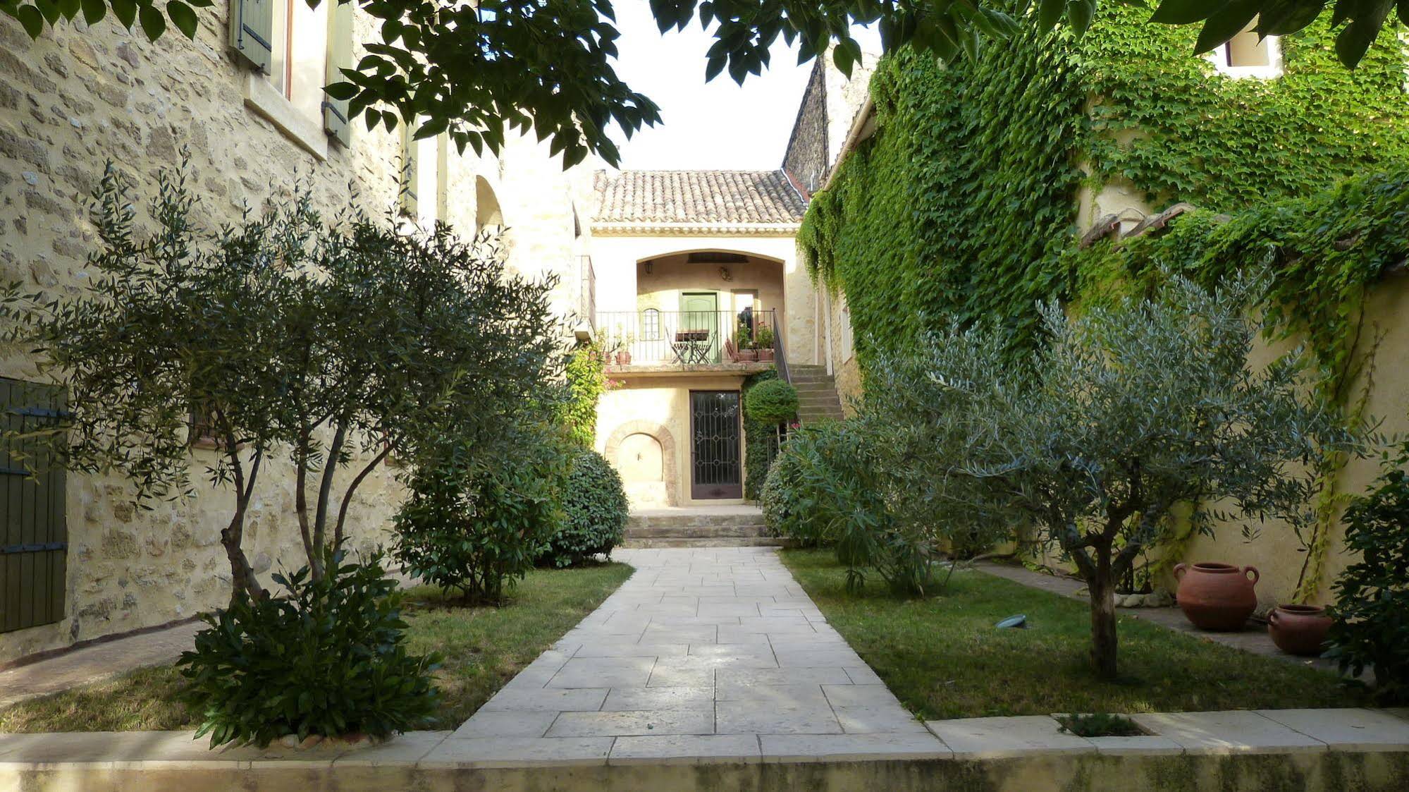 Le Bercail