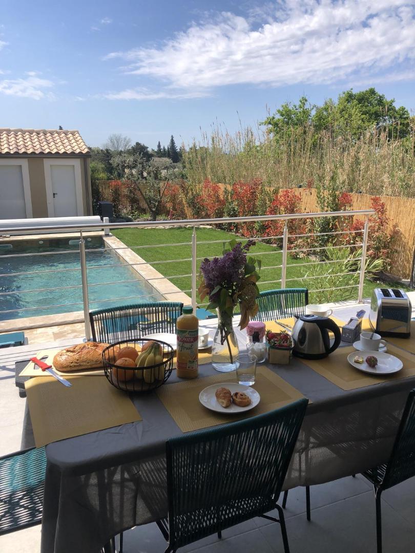 La Maison Adriel Villa Recente avec Jardin et Piscine