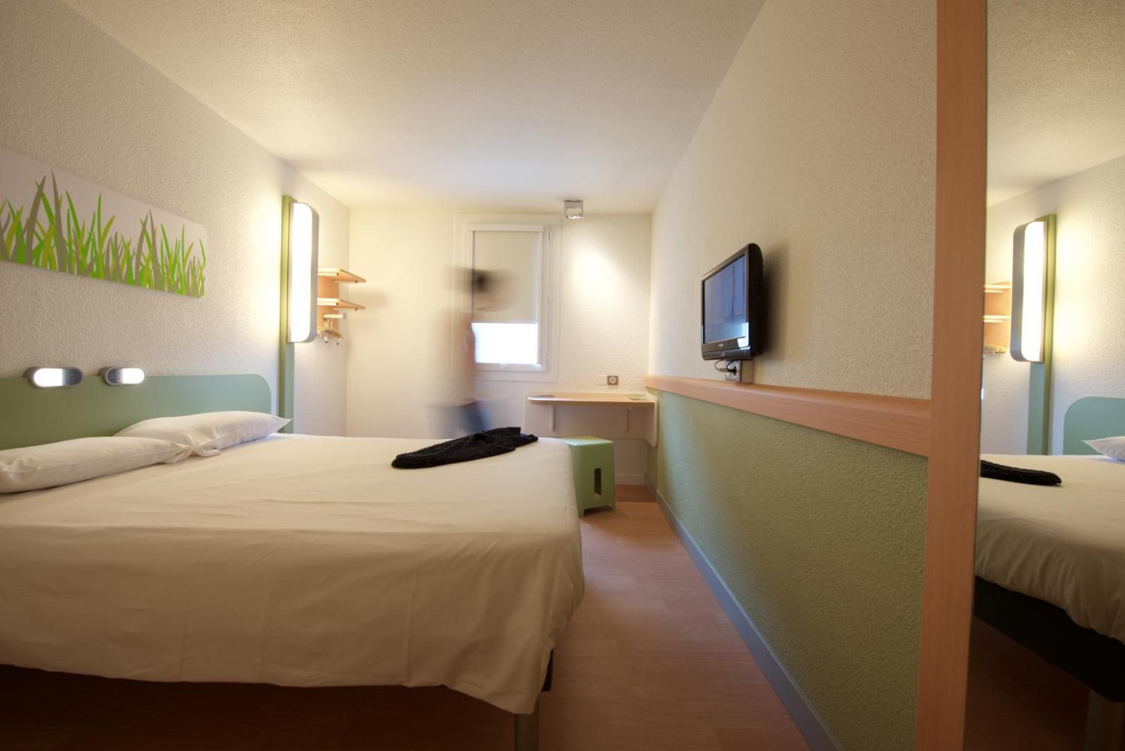 ibis budget Pau Lescar