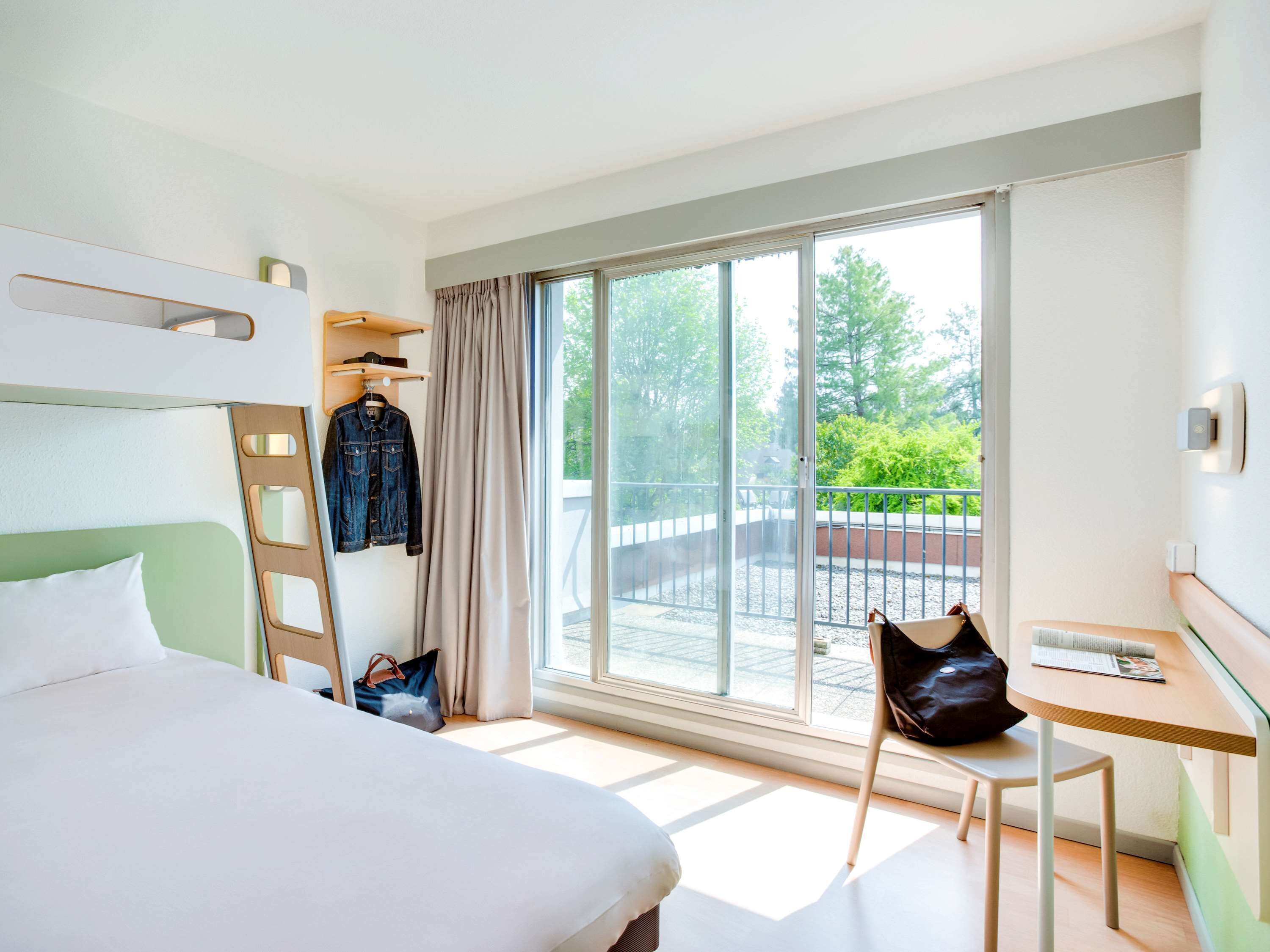 ibis budget Pau Lescar