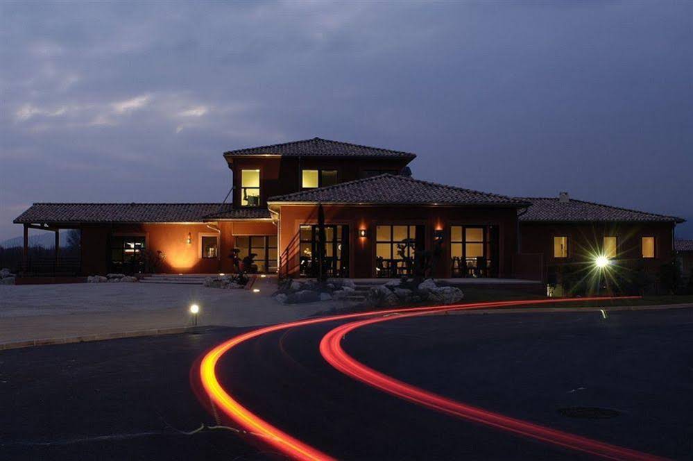 Domaine Du Lac by MMV