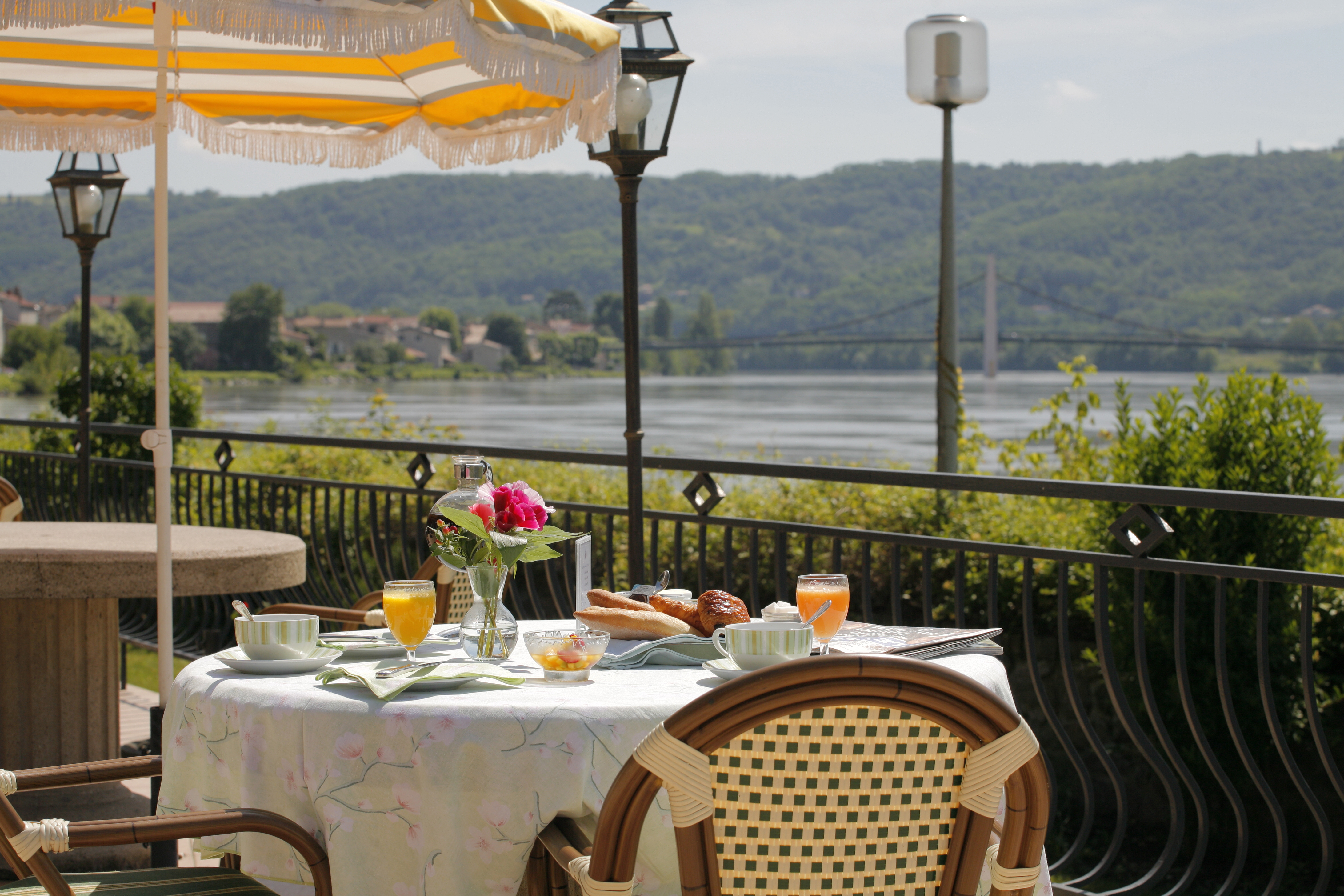 Le Beau Rivage