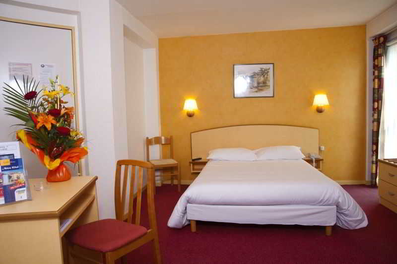 The Originals City, Hotel Éclipse