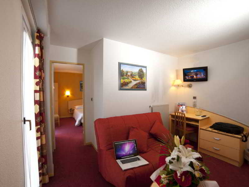 The Originals City, Hotel Éclipse