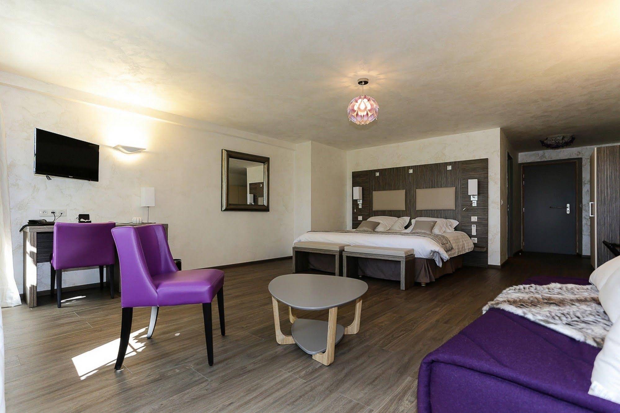 Les Olivades Hôtel-Restaurant
