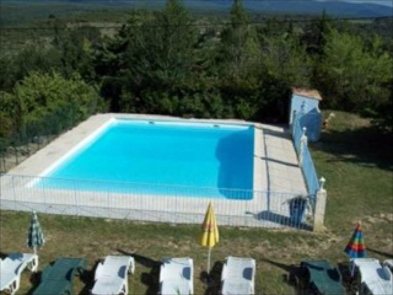 La Fontaine Du Cade