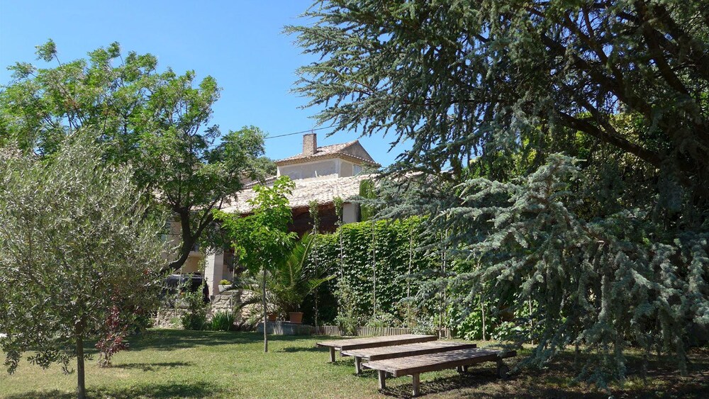 Le Château Des Estubiers - Les Gîtes