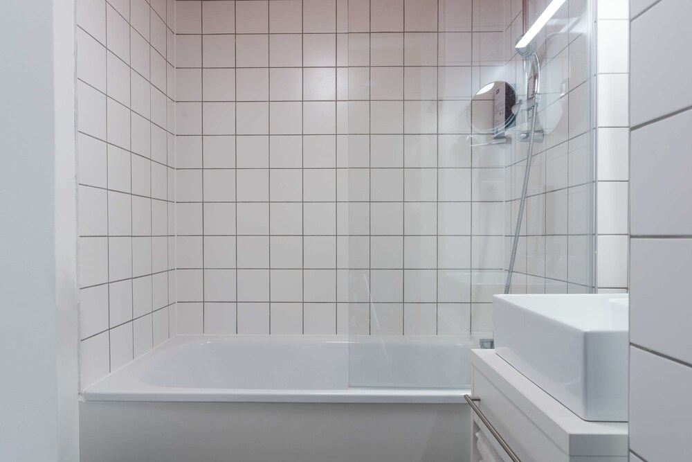 Hotel Kyriad Lyon EST - Saint Quentin Fallavier
