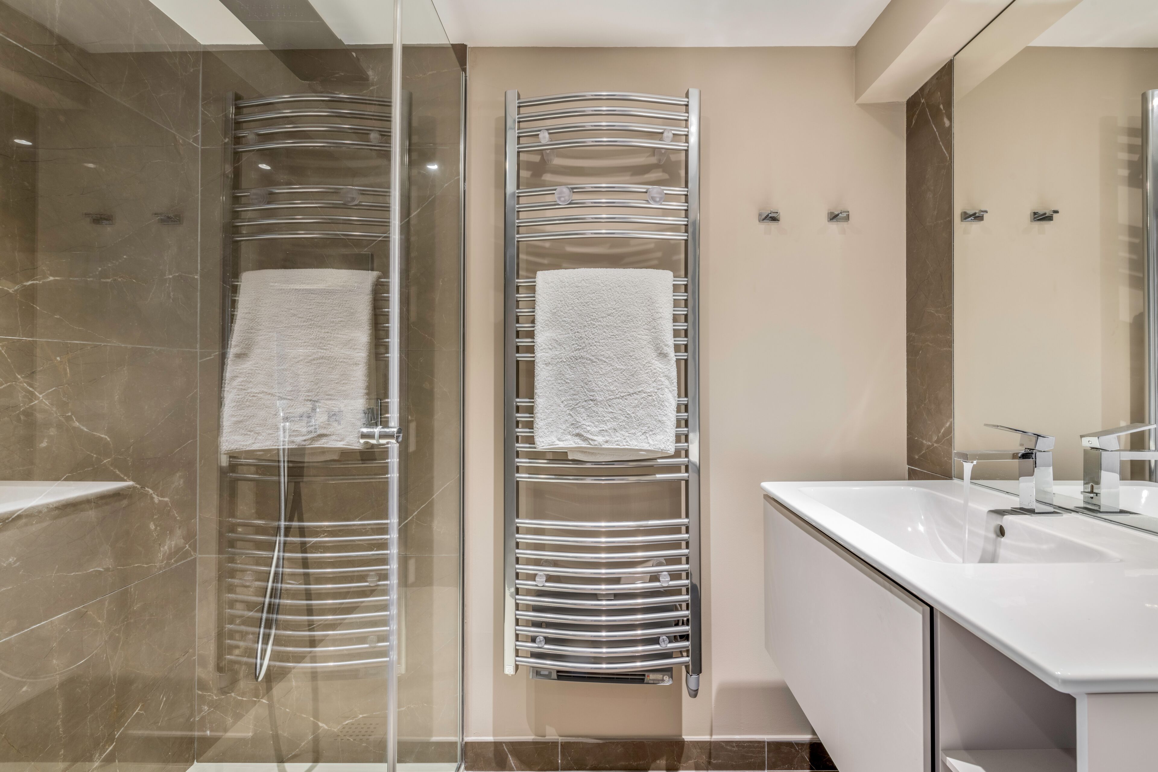Les Suites de L'Ile Barbe