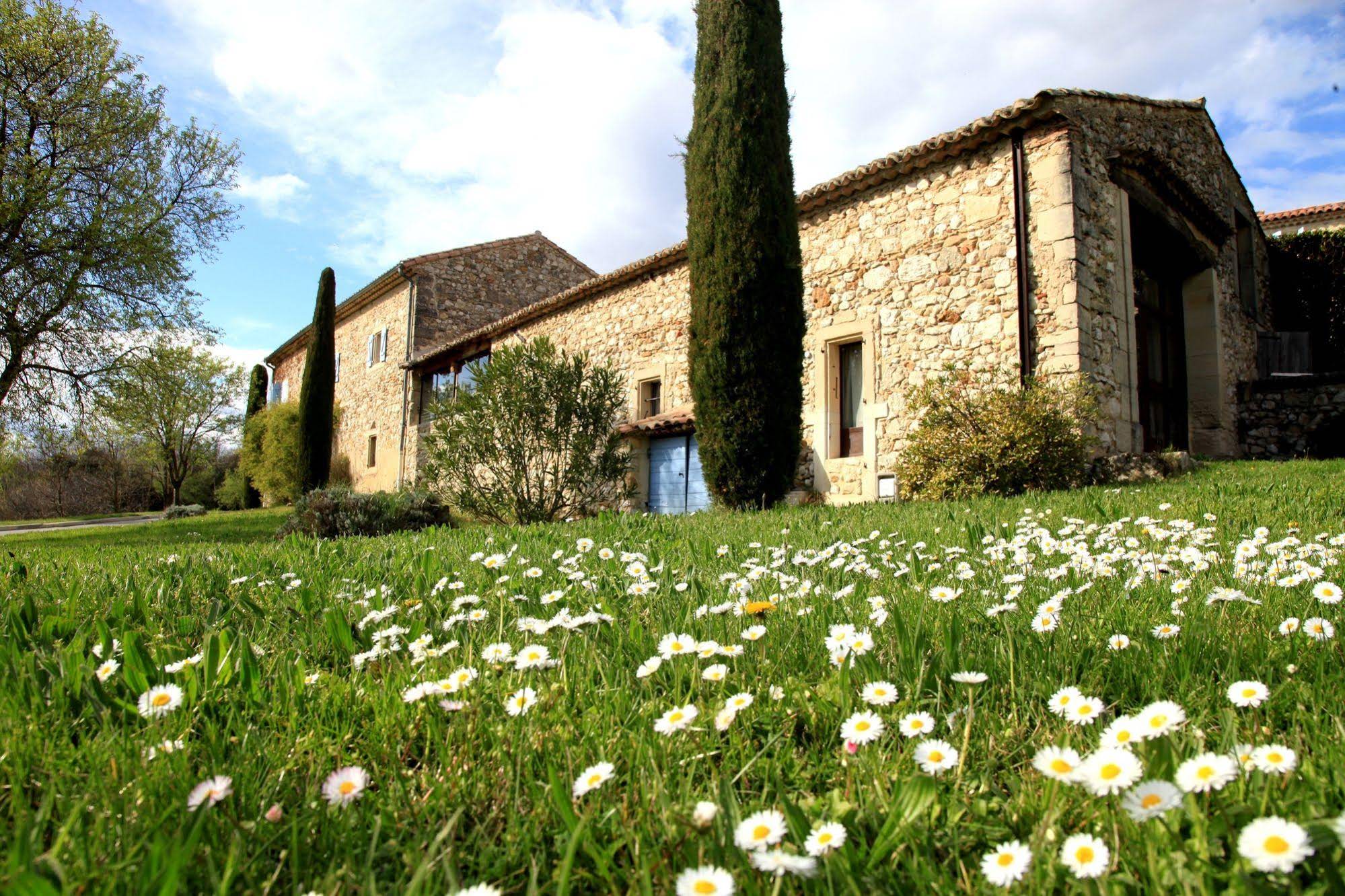 Les Méjeonnes