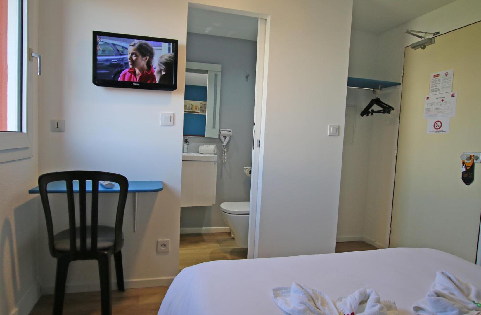 Hotel initial Lyon / Villefranche-Sur-Saone  by balladins