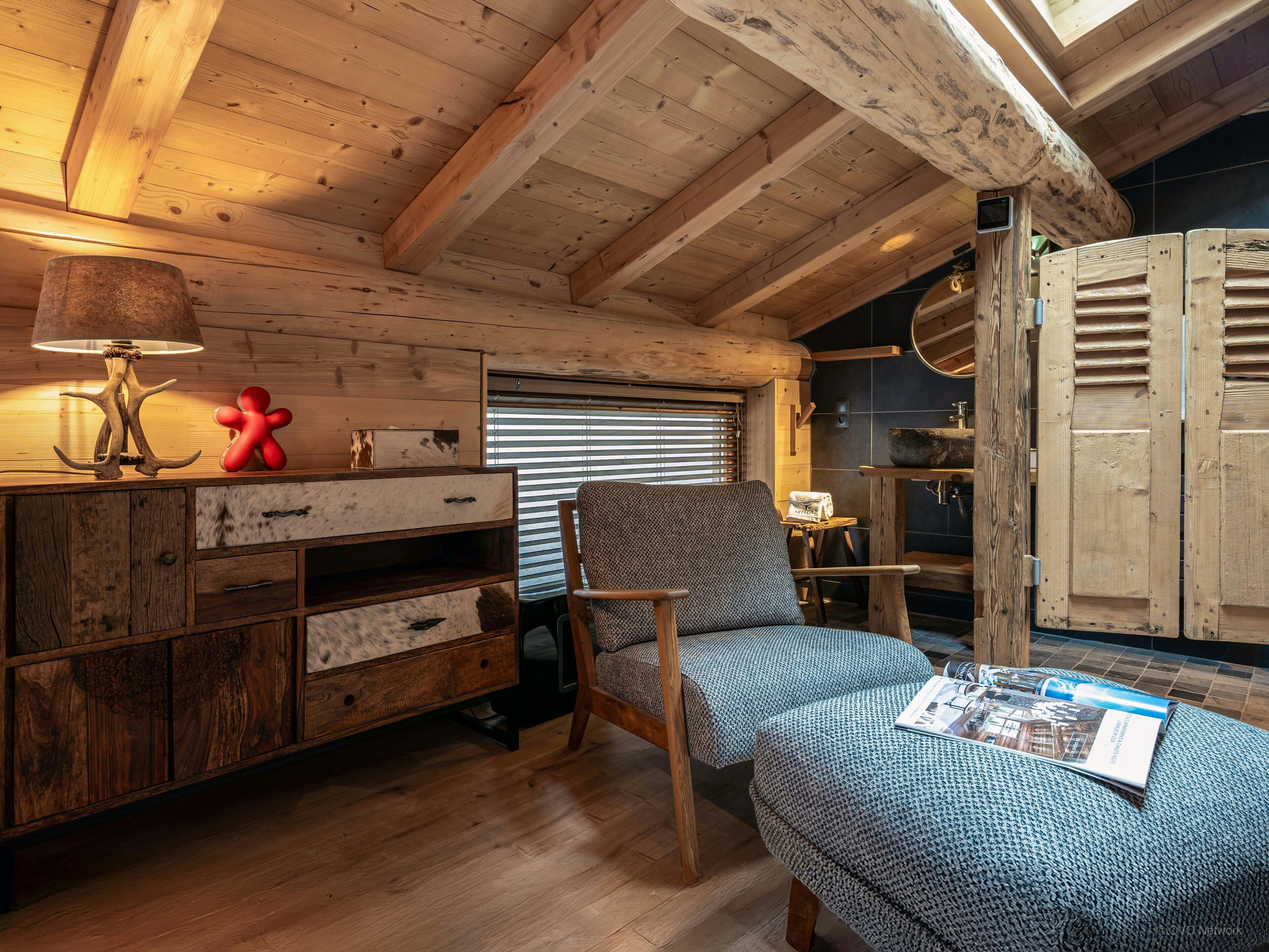 Chalet Artedaz  OVO Network