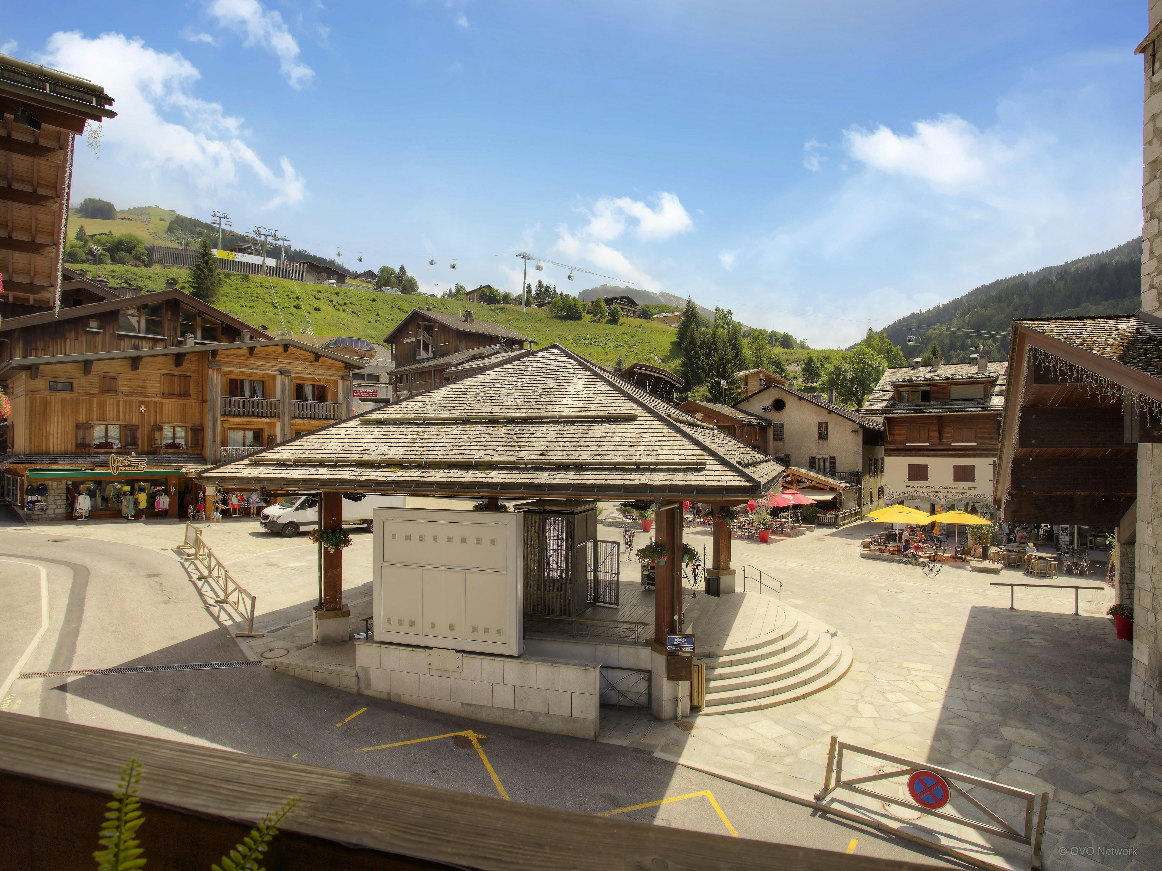 Chalet Artedaz  OVO Network