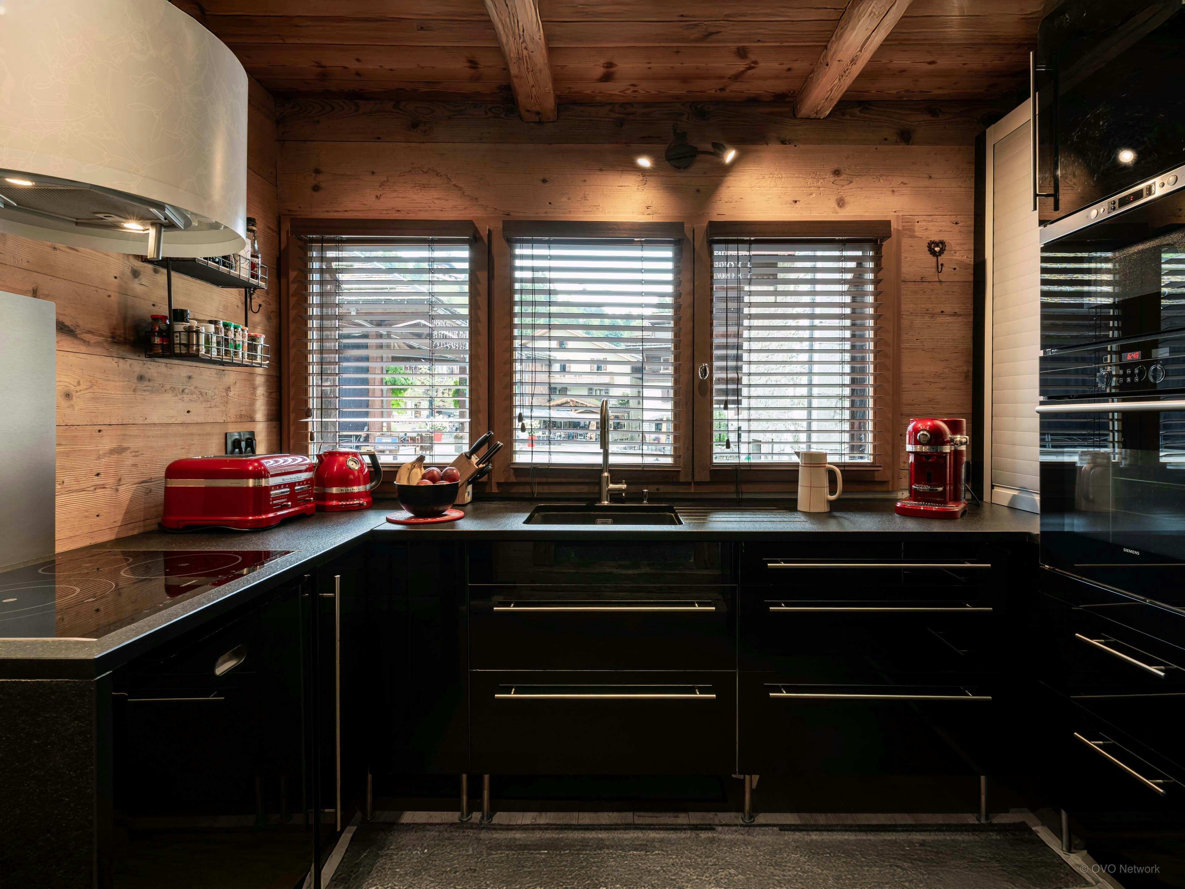 Chalet Artedaz  OVO Network