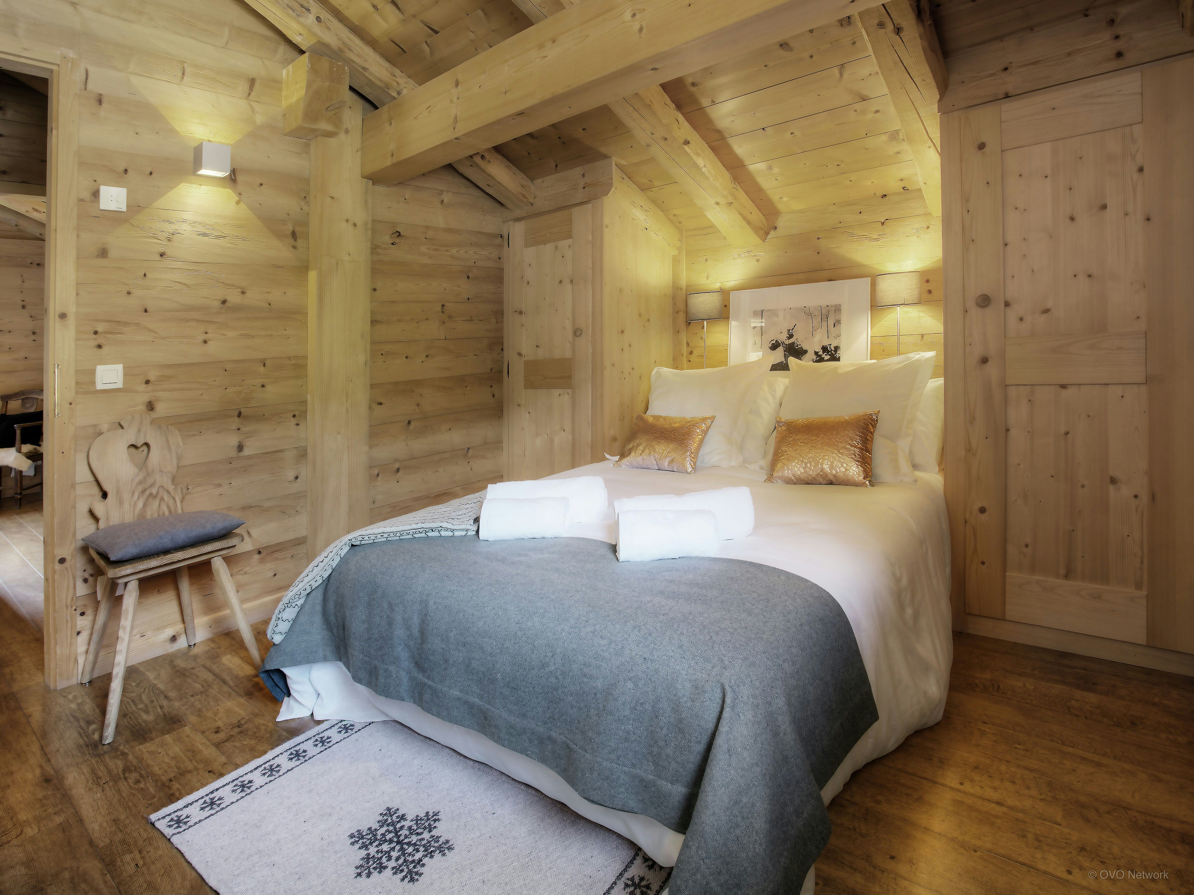 Chalet Hollygotty - OVO Network