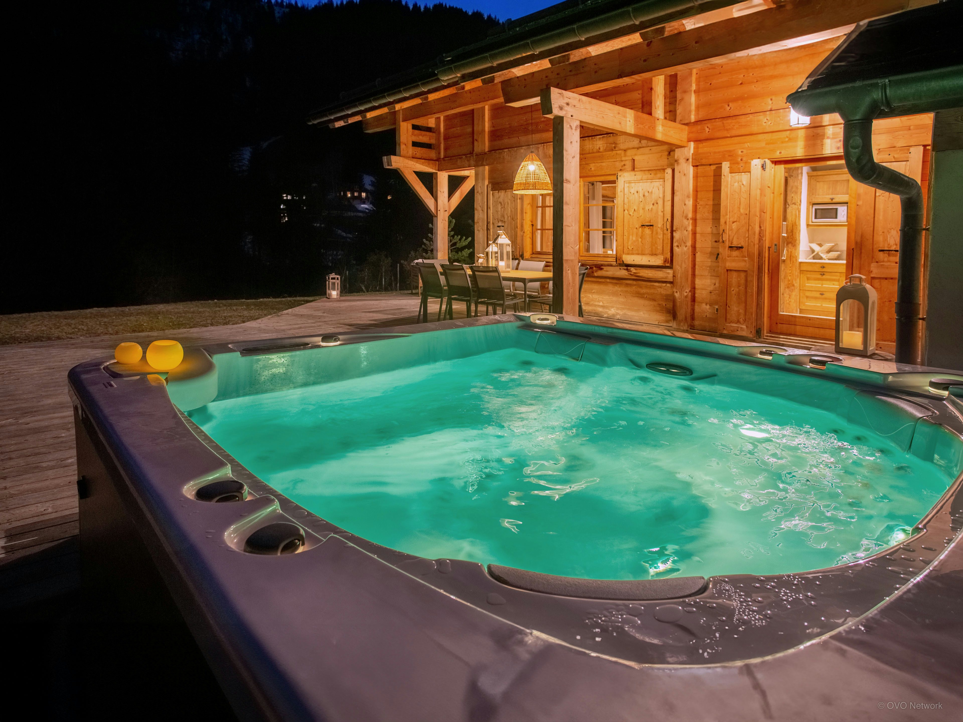 Chalet Hollygotty - OVO Network