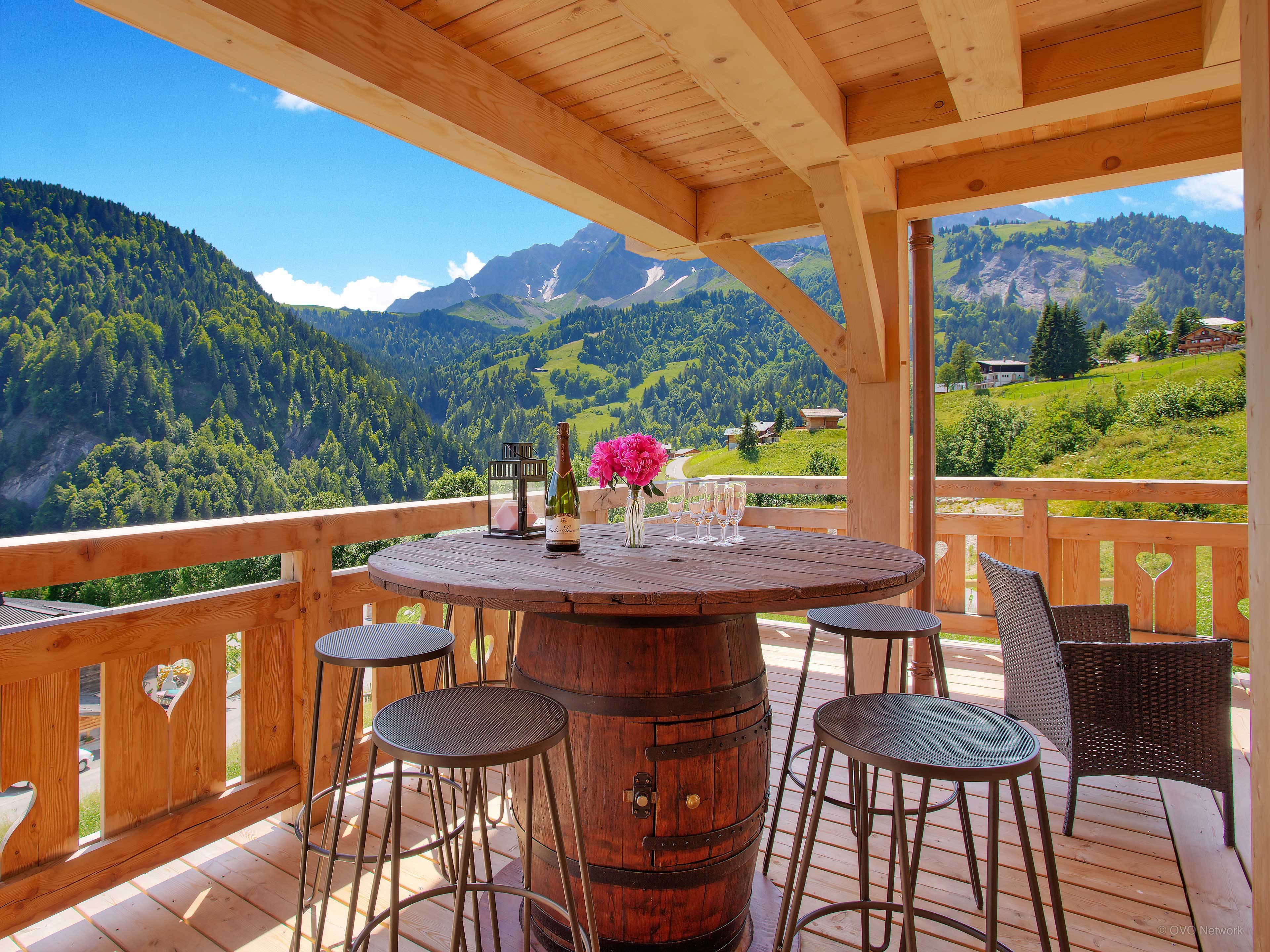 Chalet Crechoua Ovo Network