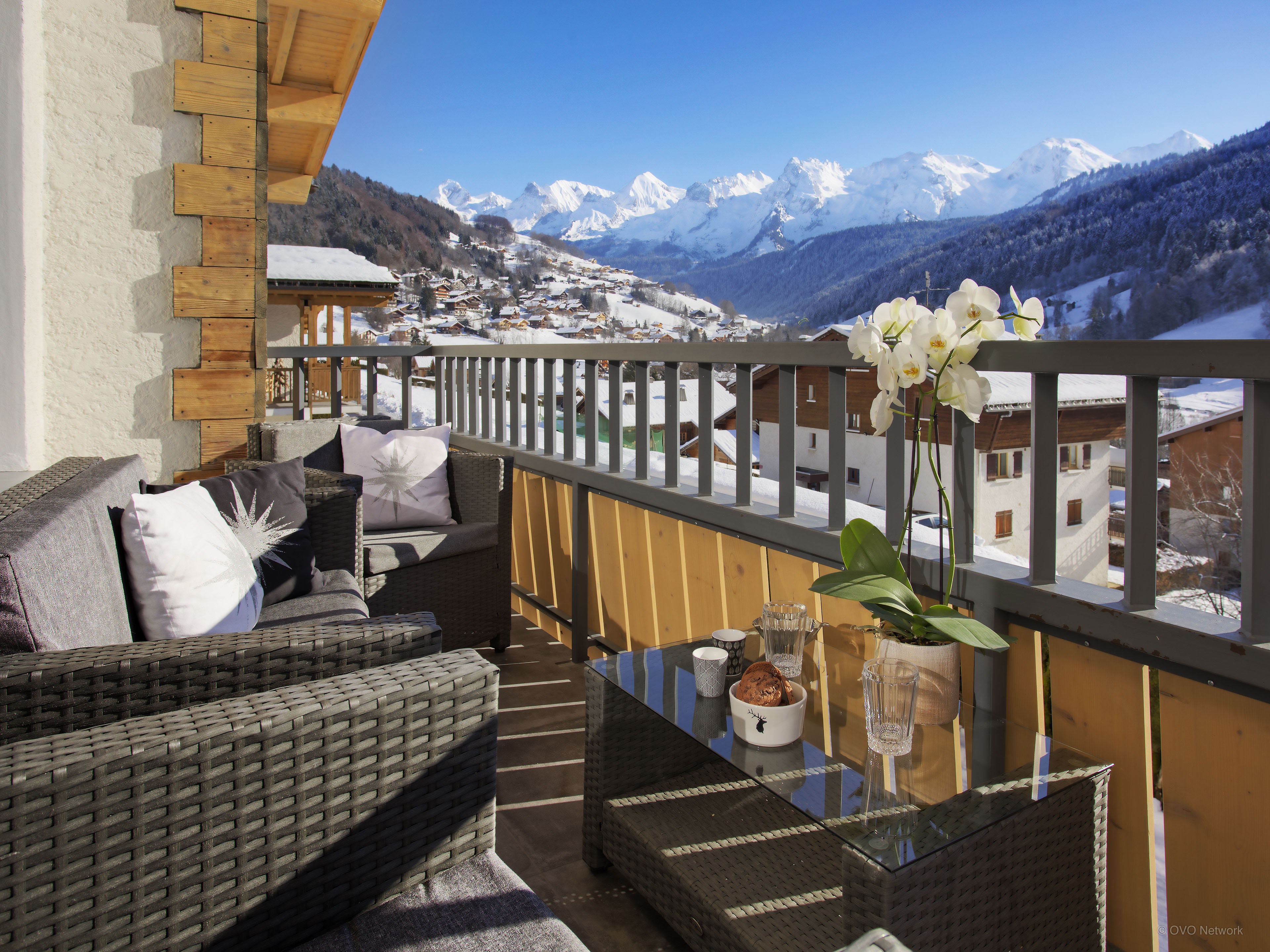 Chalet Alyssum-Ovo Network