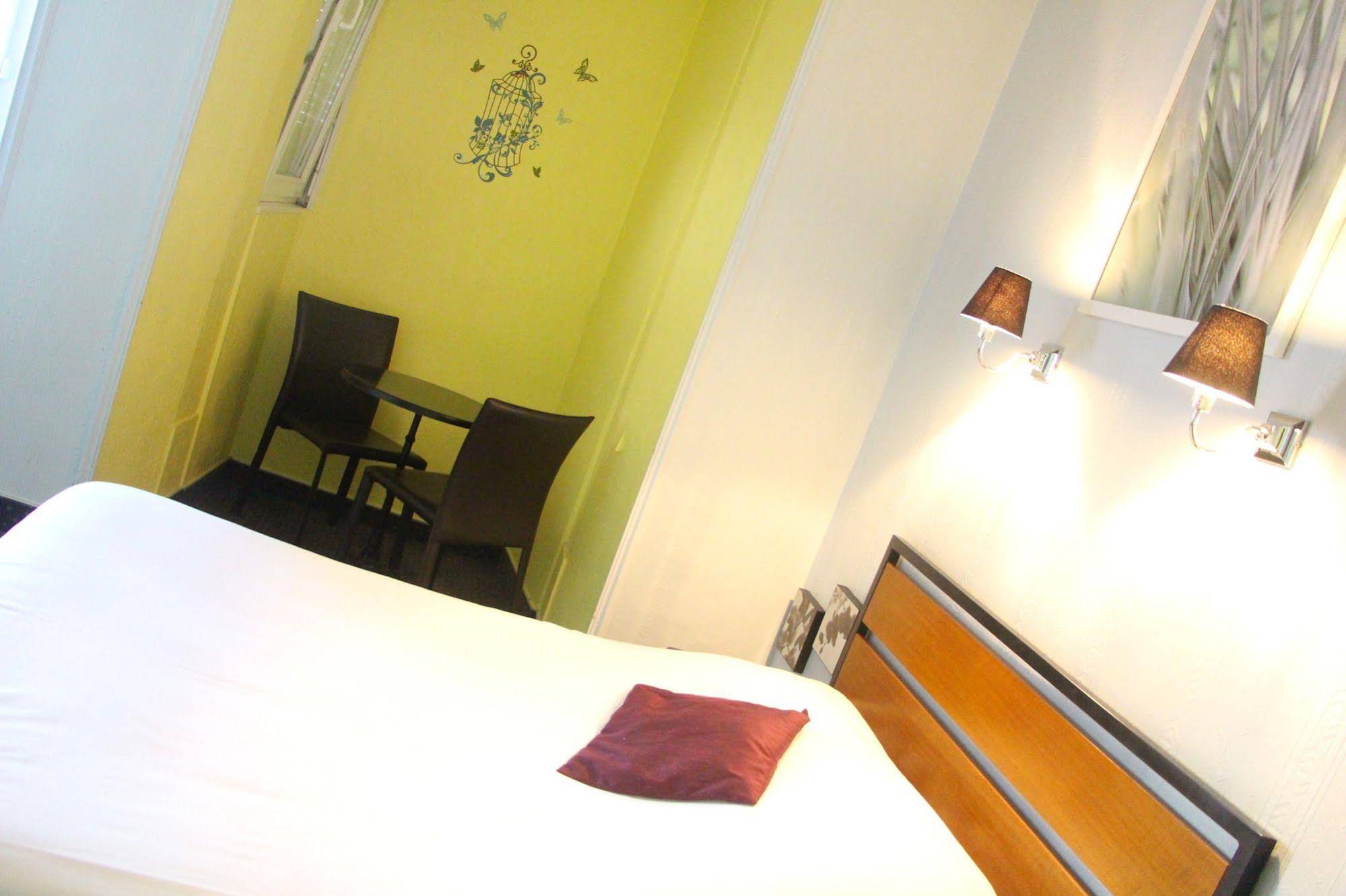 Cecil Hotel