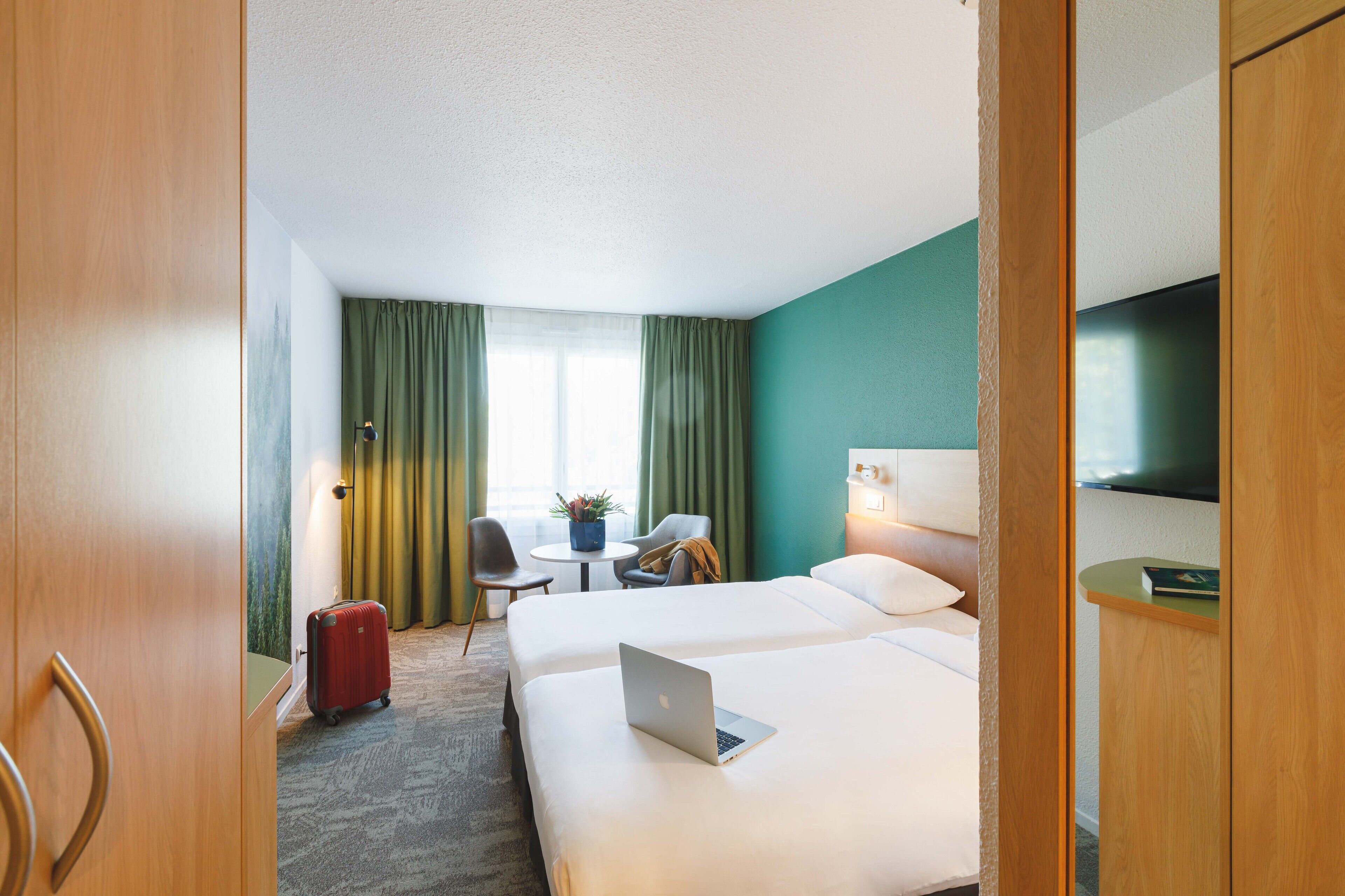 ibis Styles Aix Les Bains Domaine de Marlioz Hotel