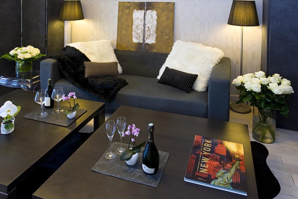 Les Suites Du Lac