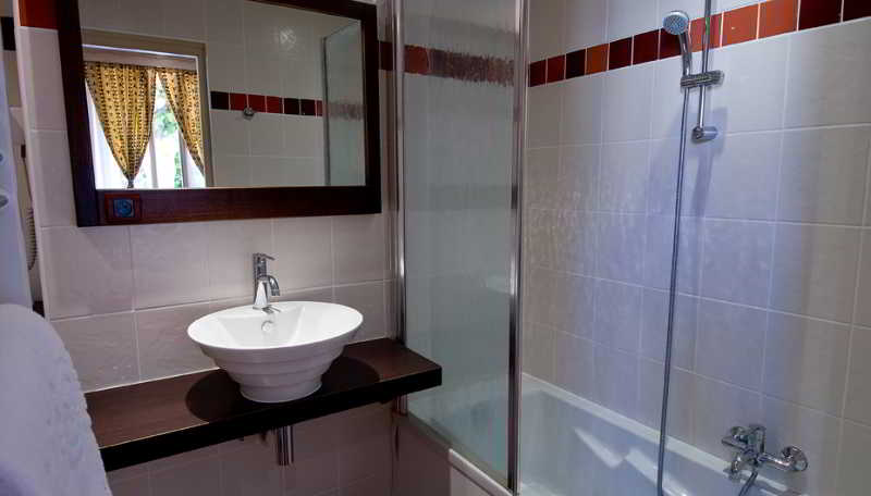 The Originals City Hotel L'Iroko