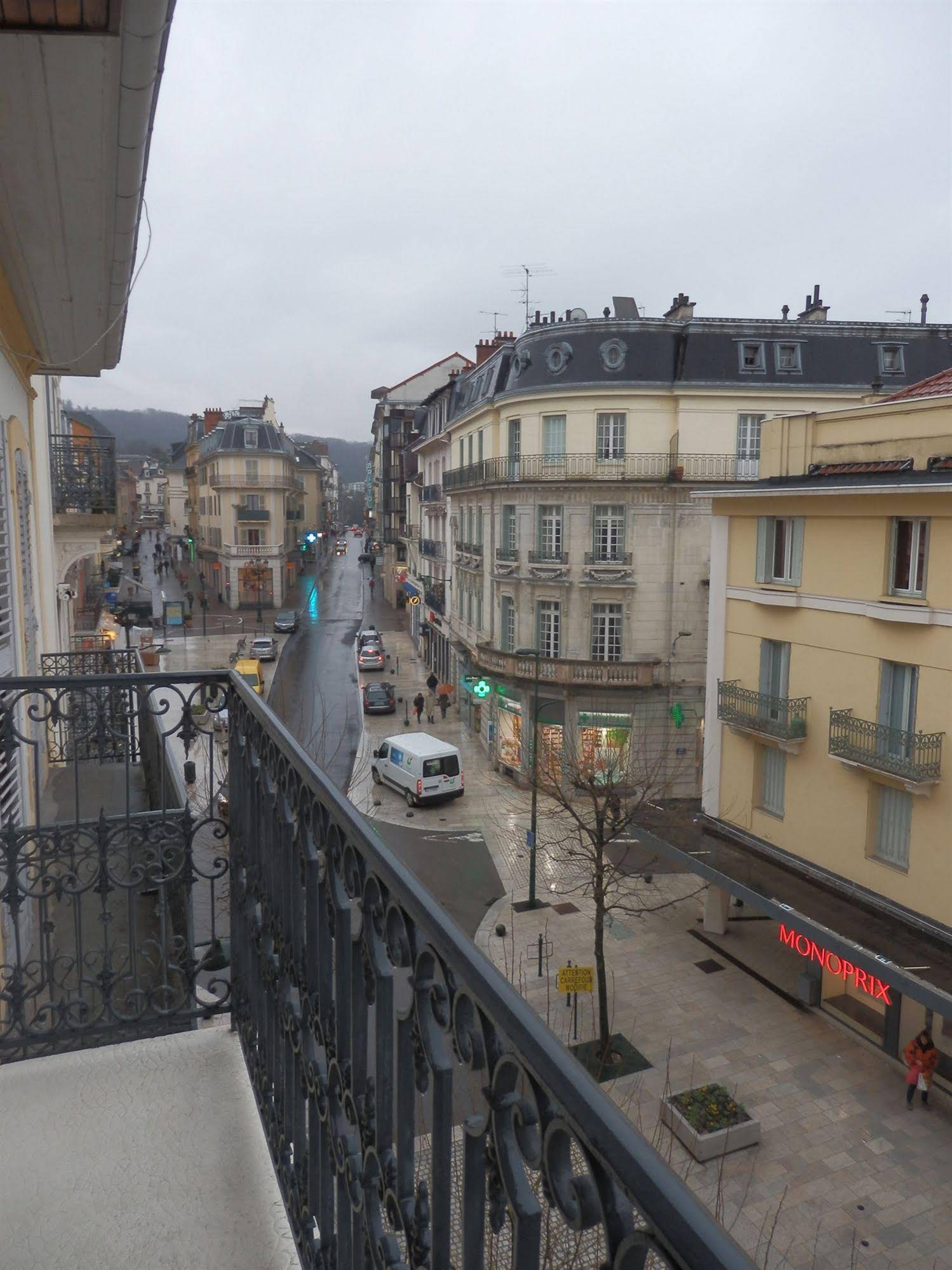 Revotel