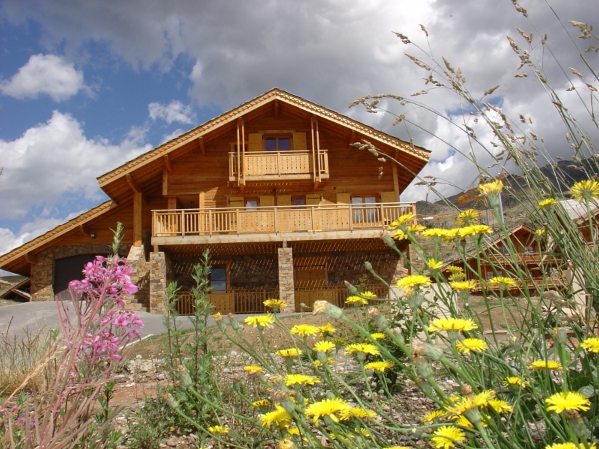 Les Chalets de L'Altiport