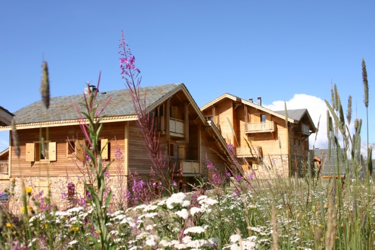 Les Chalets de L'Altiport