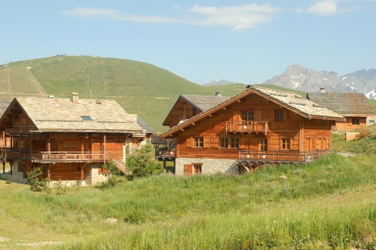 Les Chalets de L'Altiport