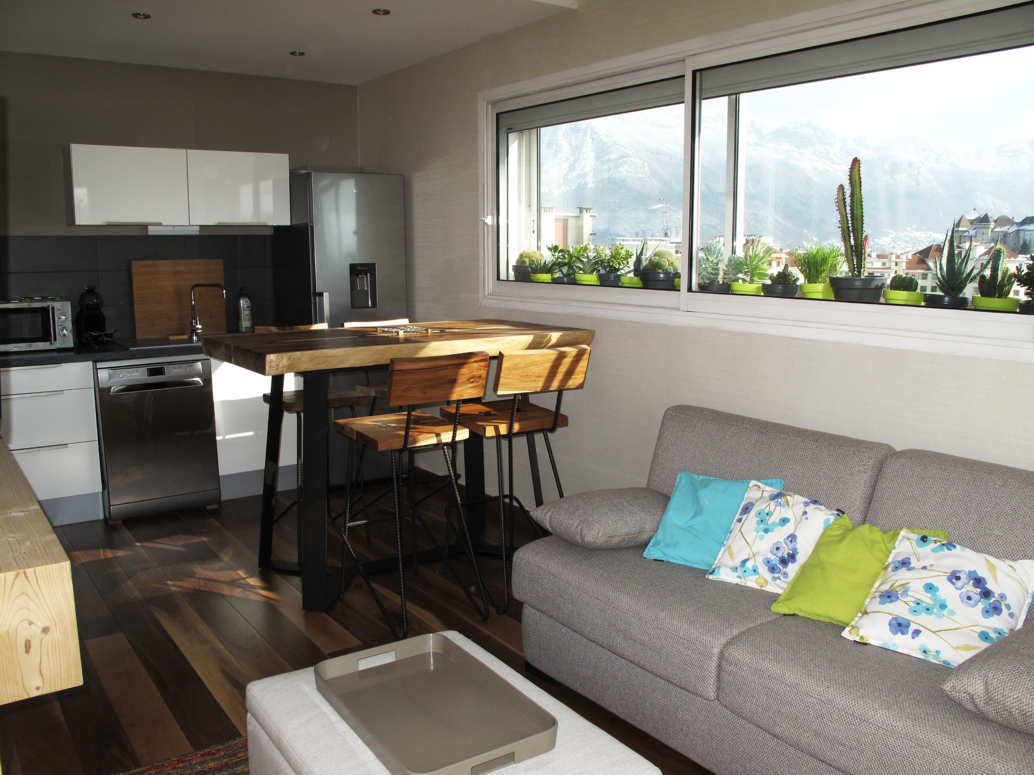 Lofts And Lakes