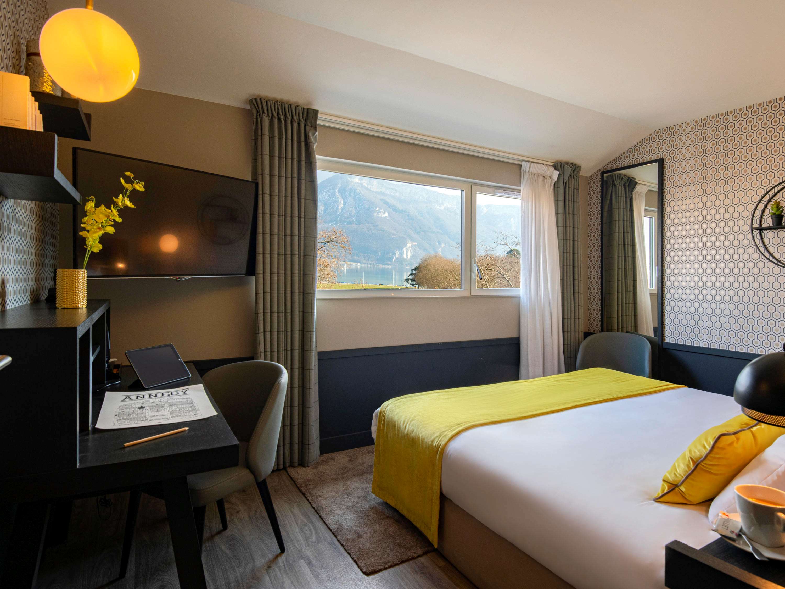 Le Splendid Hotel Lac d'Annecy - Handwritten Collection