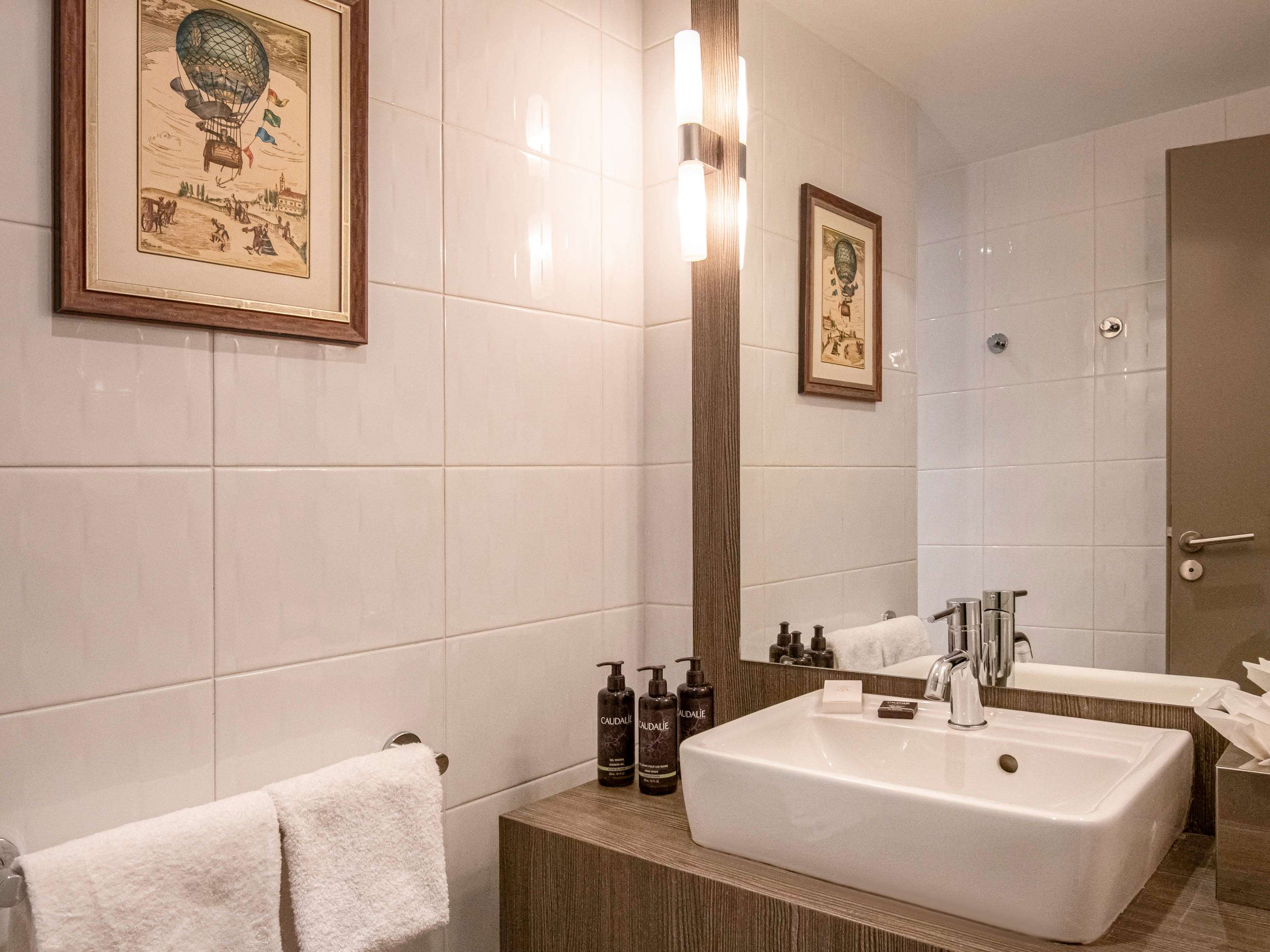 Le Splendid Hotel Lac d'Annecy - Handwritten Collection