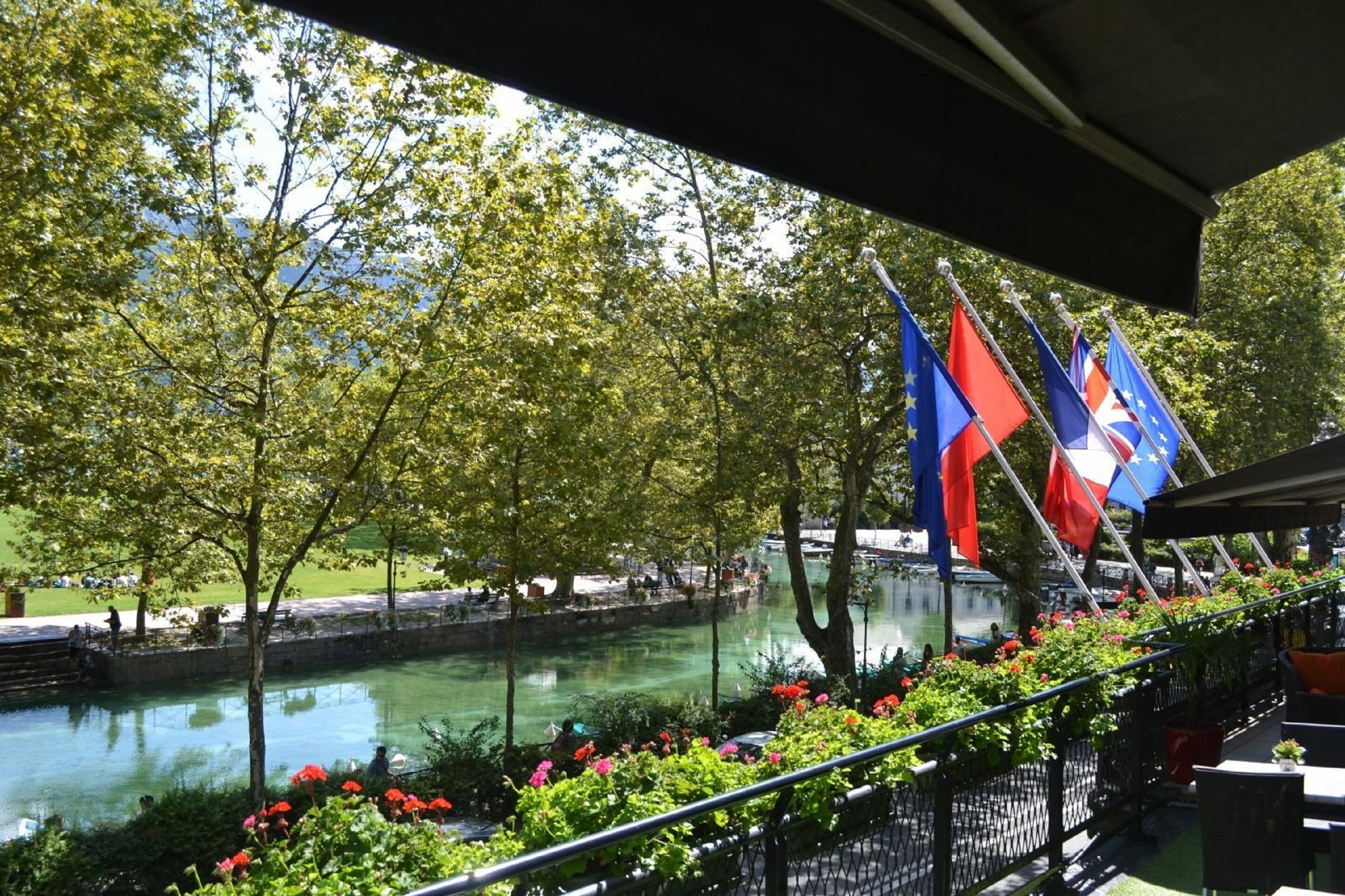 Le Splendid Hotel Lac d'Annecy - Handwritten Collection