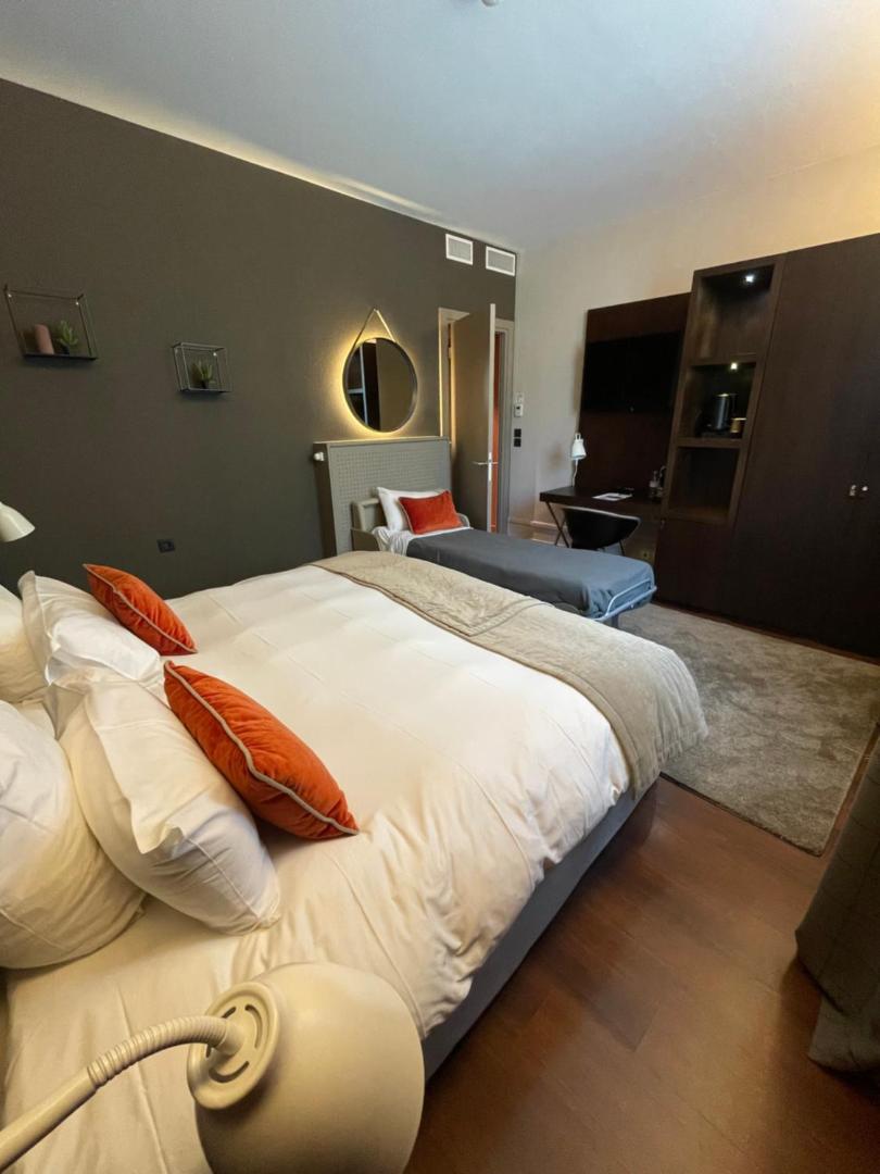 Le Splendid Hotel Lac d'Annecy - Handwritten Collection