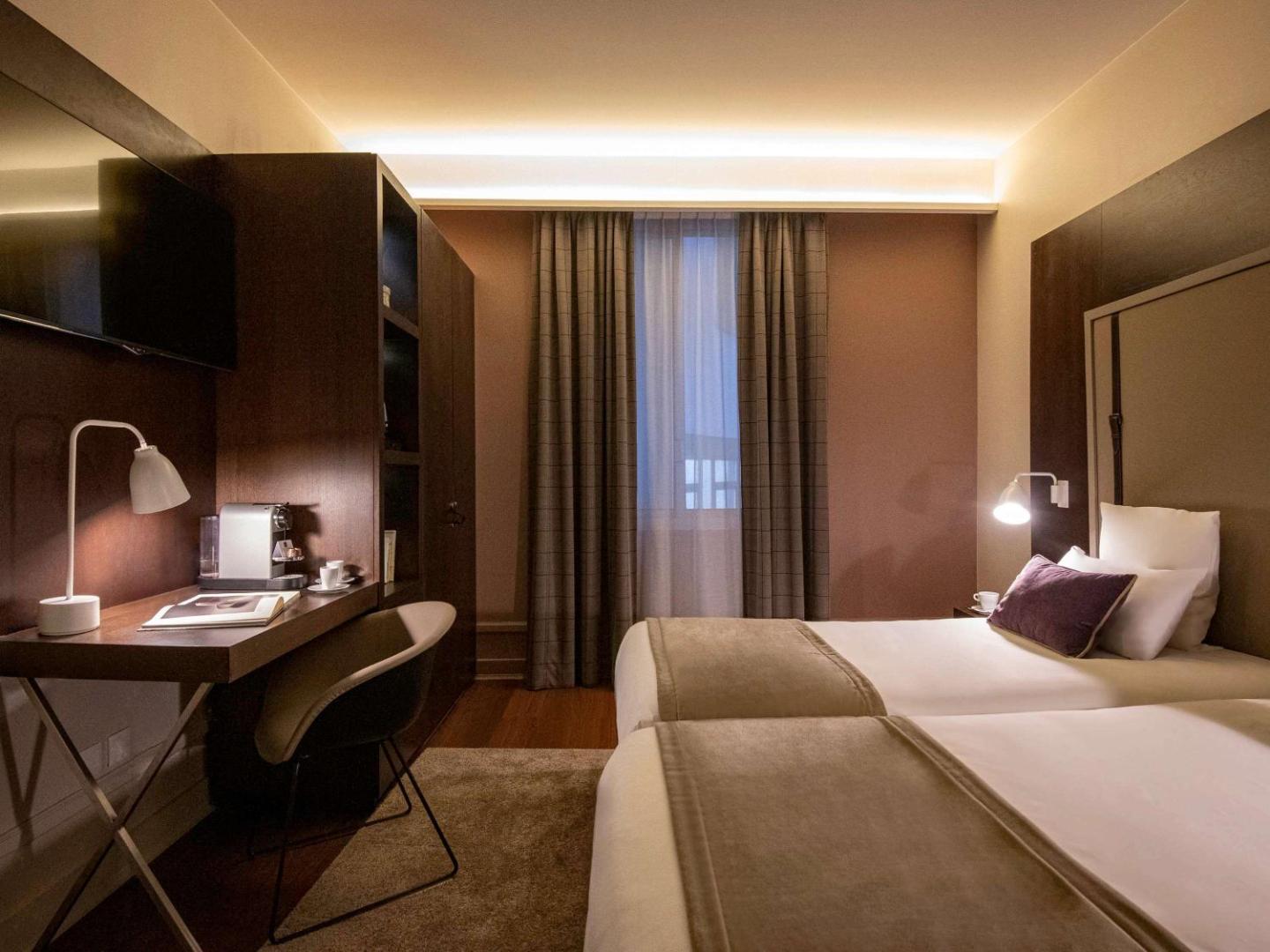 Le Splendid Hotel Lac d'Annecy - Handwritten Collection