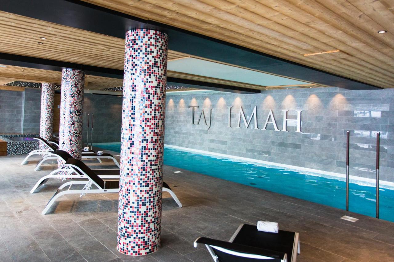 Taj-I Mah Hotel