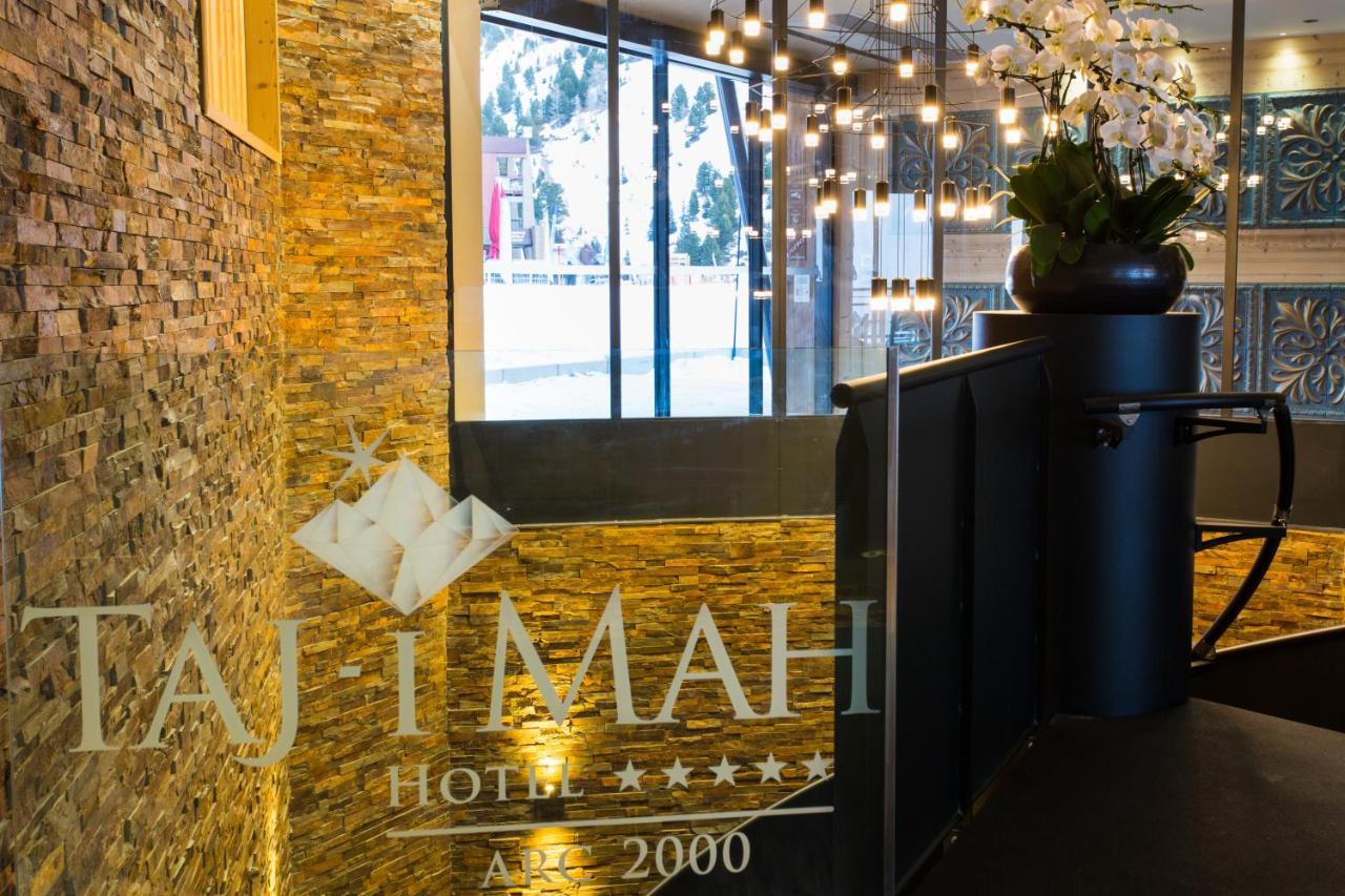 Taj-I Mah Hotel