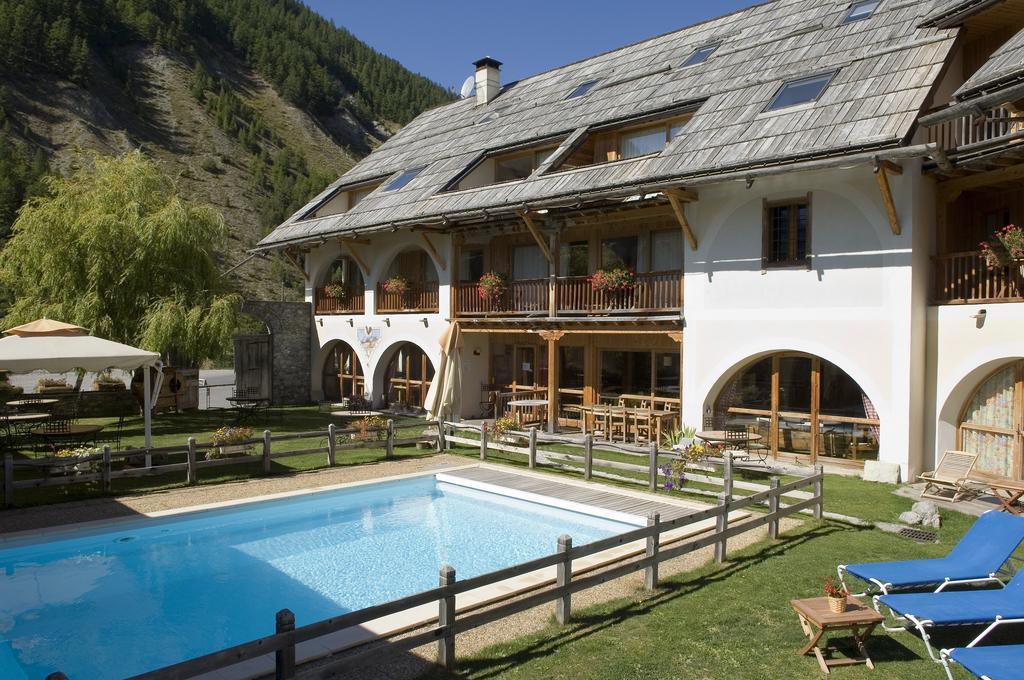 Logis Hôtel la Ferme de l'Izoard