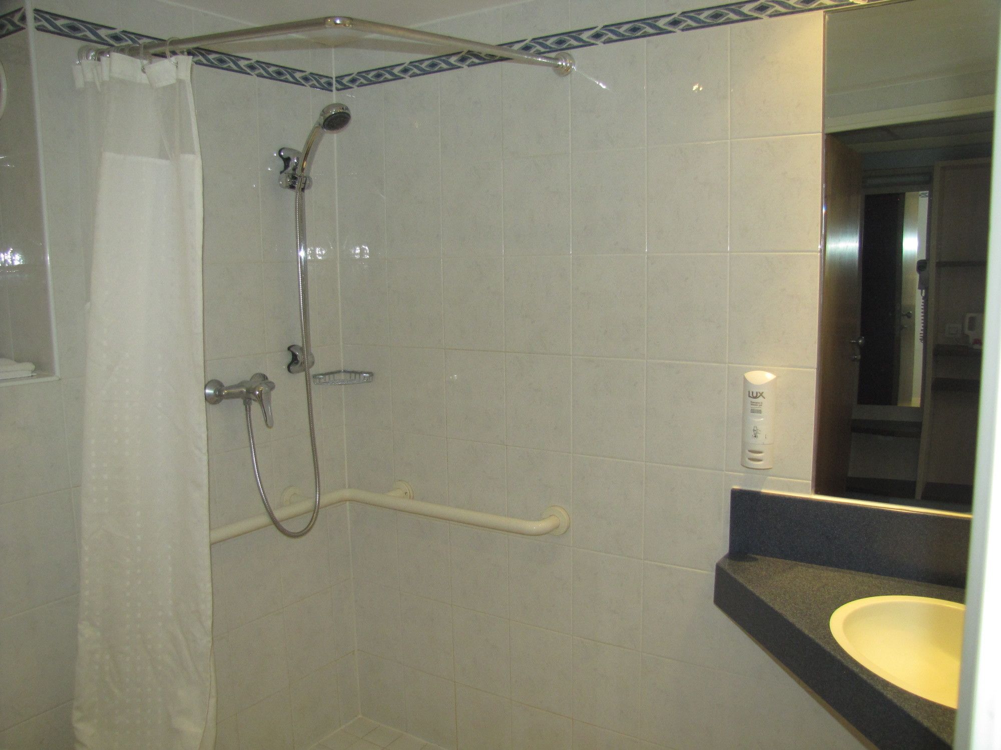 Holiday Inn Express Grenoble-Bernin