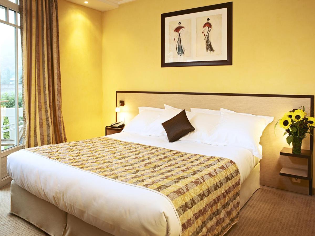 Golf Hotel