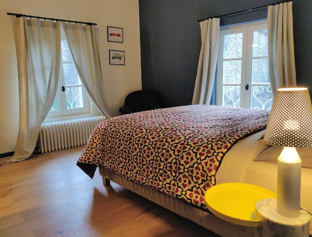 Lyon Country House