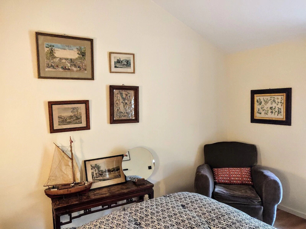 Lyon Country House