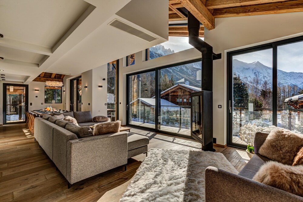 Black Pearl Chalet