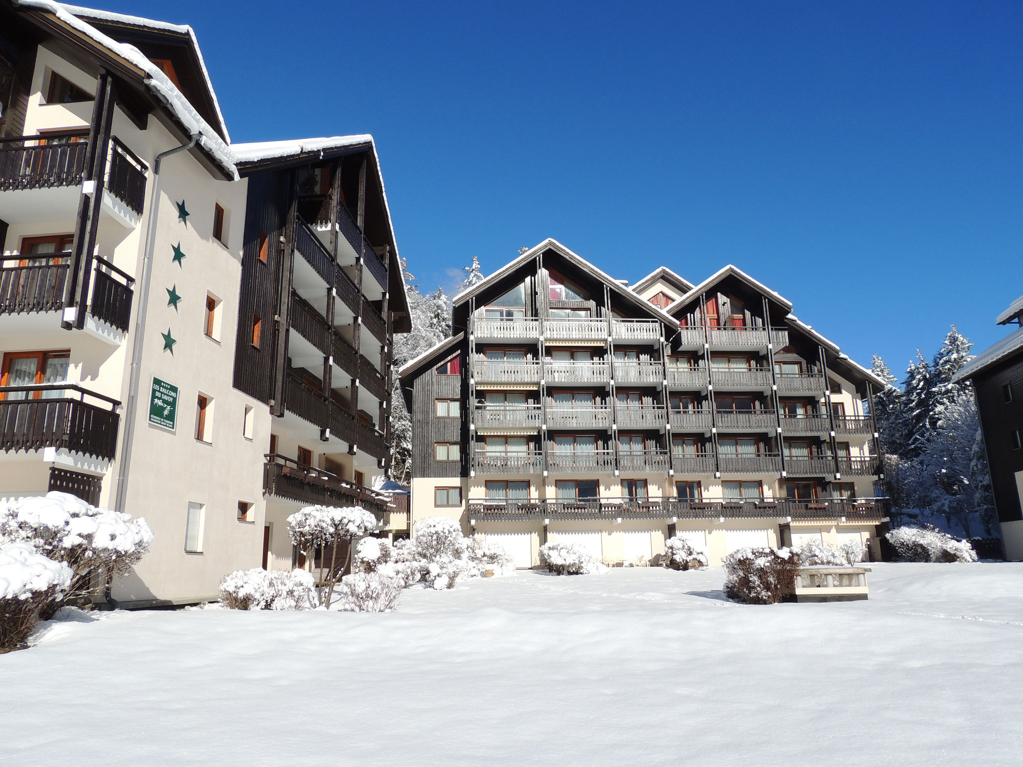 Les Balcons du Savoy