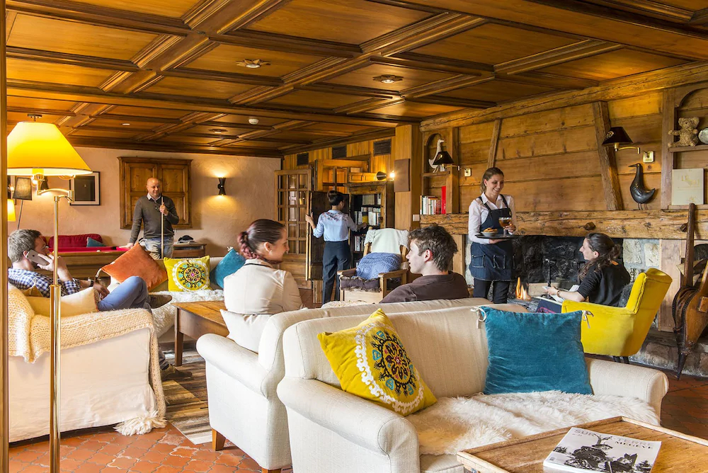 Les Roches Sweet Hotel & Spa