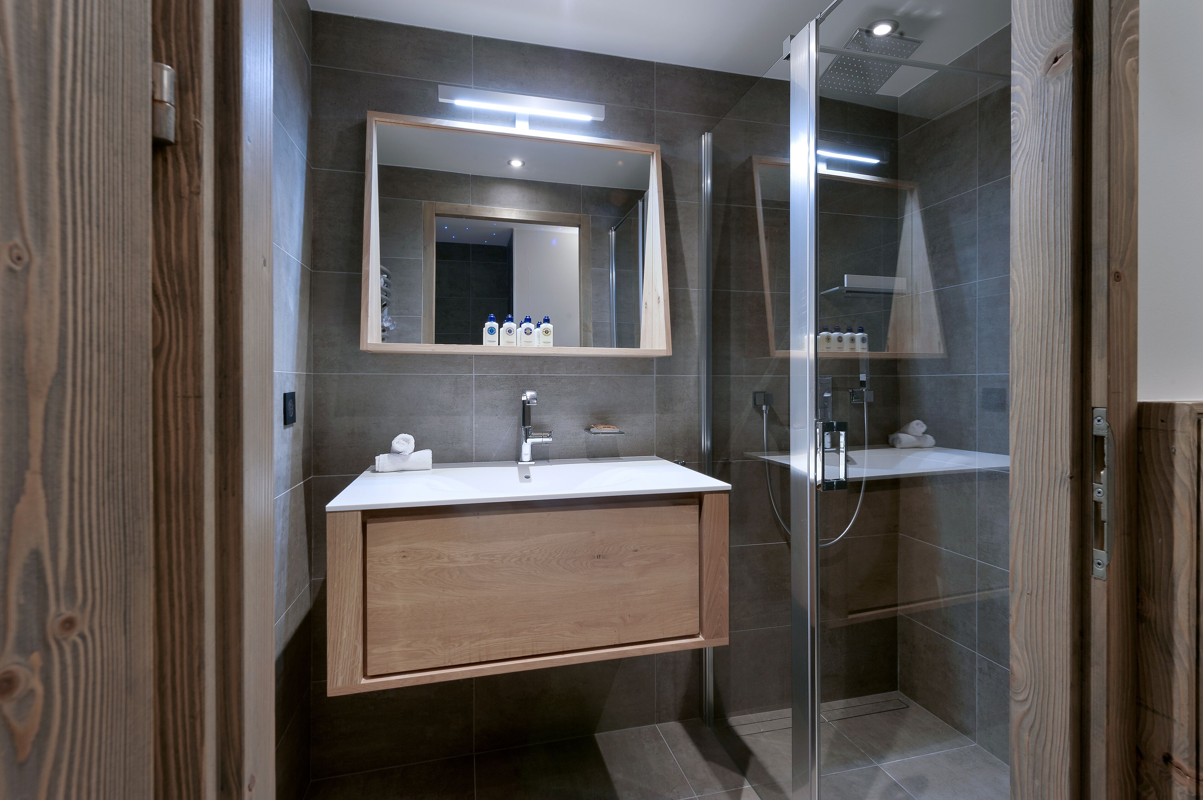Le C by Alpine Residences